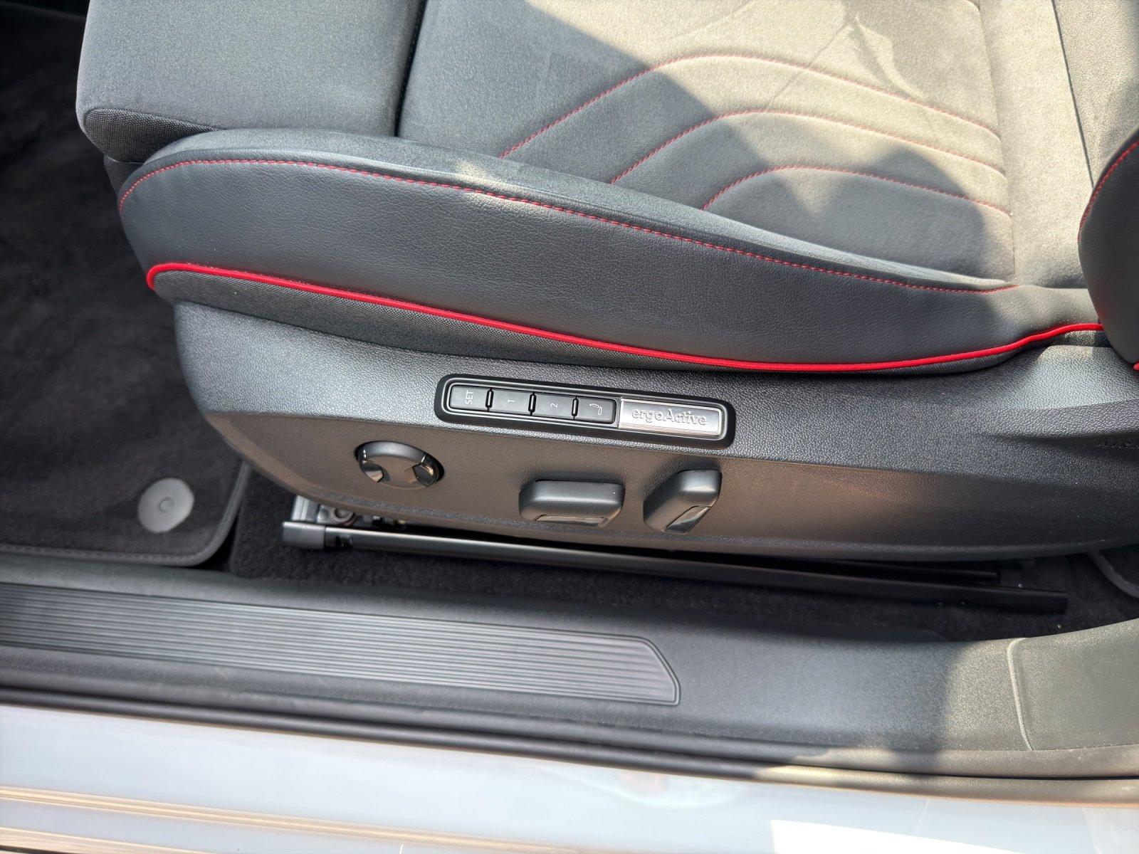 Volkswagen ID.3 GTX PANO NAVI ACC LED SITZH., миниатюра 17