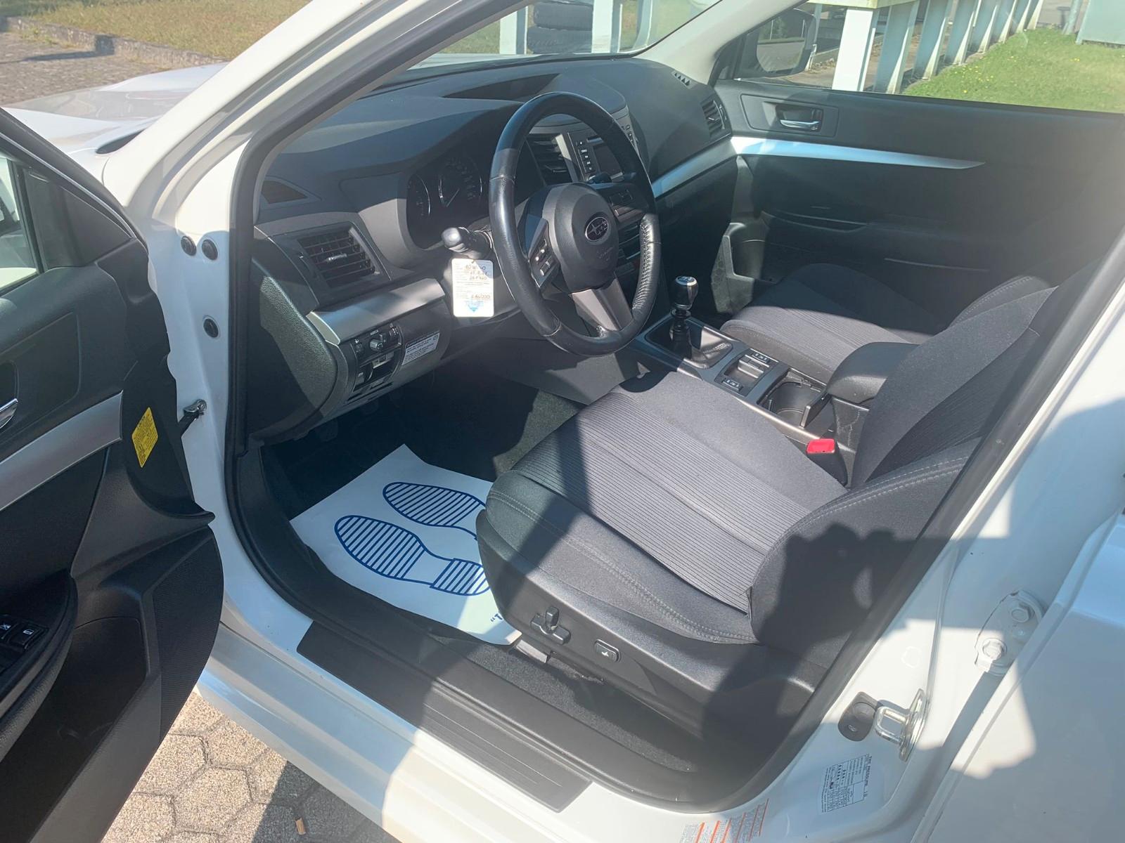 Subaru Legacy Kombi 2.0D Active