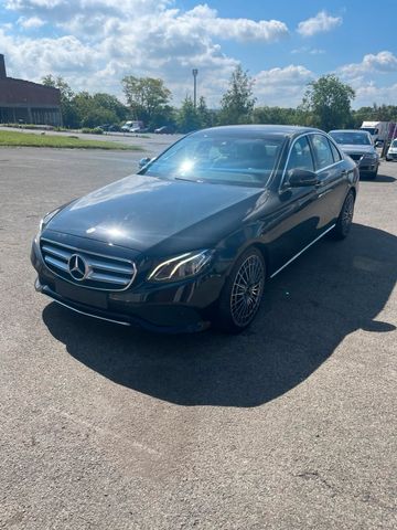 MERCEDES-BENZ Mercedes E220D
