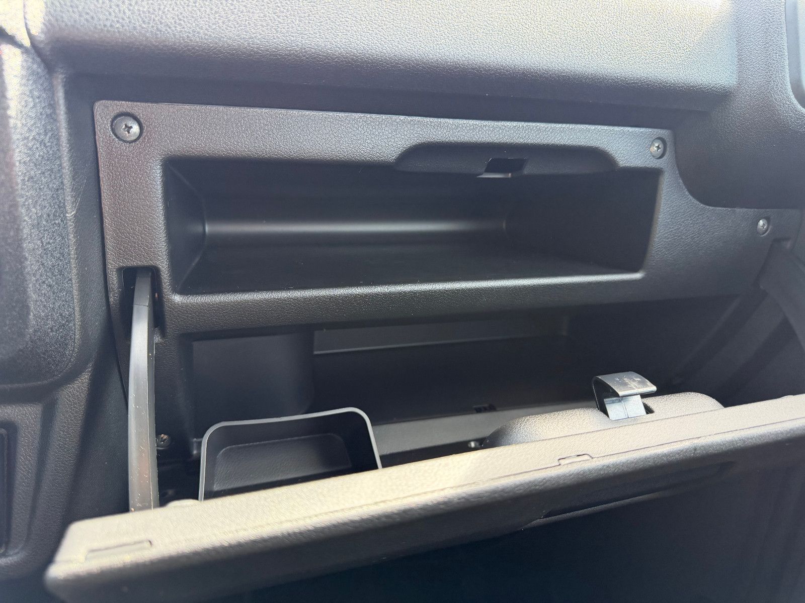 Fahrzeugabbildung Lada NIVA LEGEND "PREMIUM PLUS"! GROSTOL. REIF.; LED