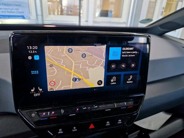 Fahrzeugabbildung Volkswagen ID.3 Pro Navi SitzHz 19"Alu Wärmepumpe LenkHz