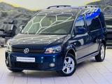 Volkswagen Caddy Maxi-DSG-Rollstuhlgerecht-Rampe - Volkswagen Caddy: Dsg