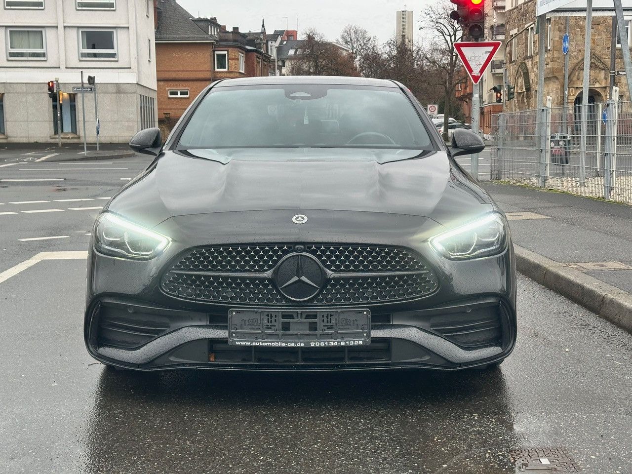 Fahrzeugabbildung Mercedes-Benz C 300 d AMG LINE+AVANTGARDE*1.HAND*