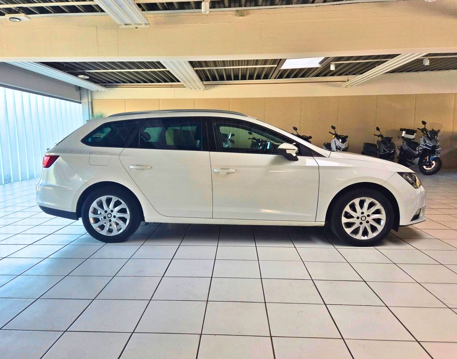SEAT Leon — zdjęcie 4