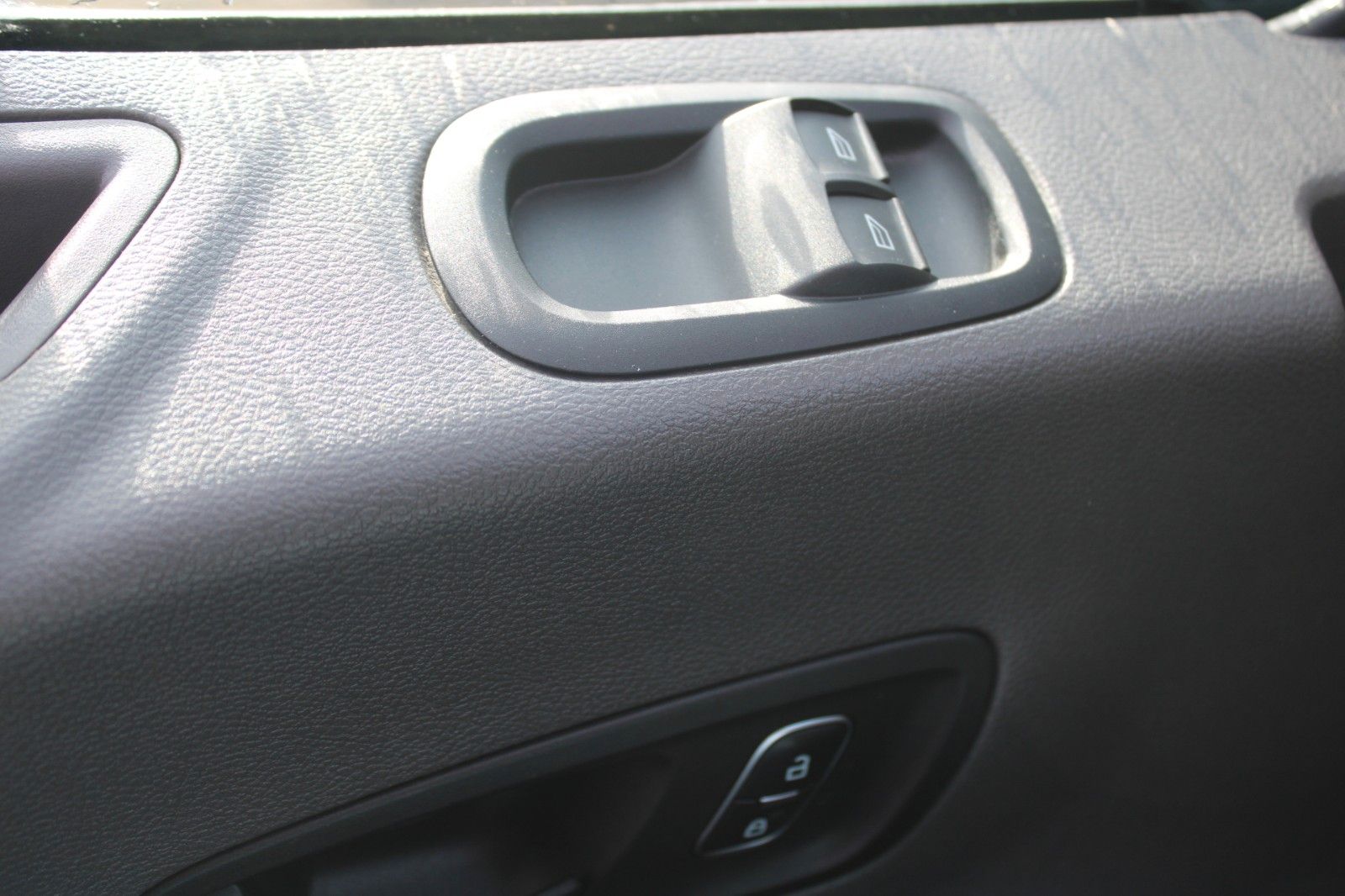 Fahrzeugabbildung Ford Transit Trend L3 DoKa Pritsche Plane & Spriegel