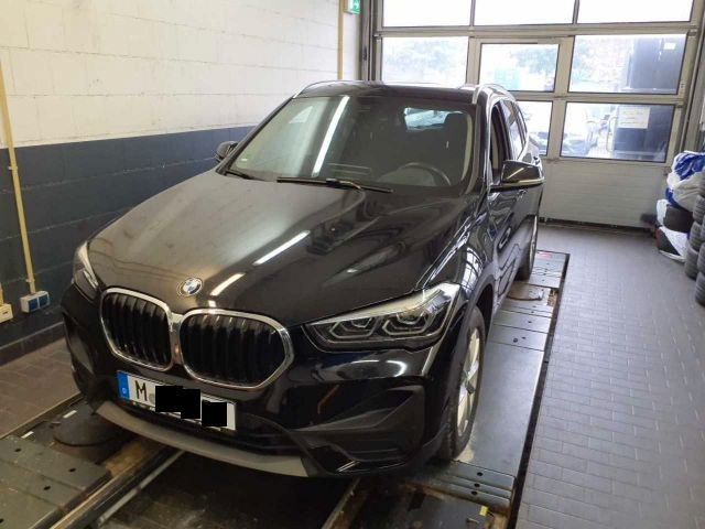 BMW X1 sDrive18d aut. HUD~LED~Lenkrad Heizung~Panora