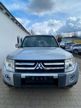 Mitsubishi Pajero 3.2 DI-D Intense - Mitsubishi Pajero aus 2007 mit Diesel-Antrieb