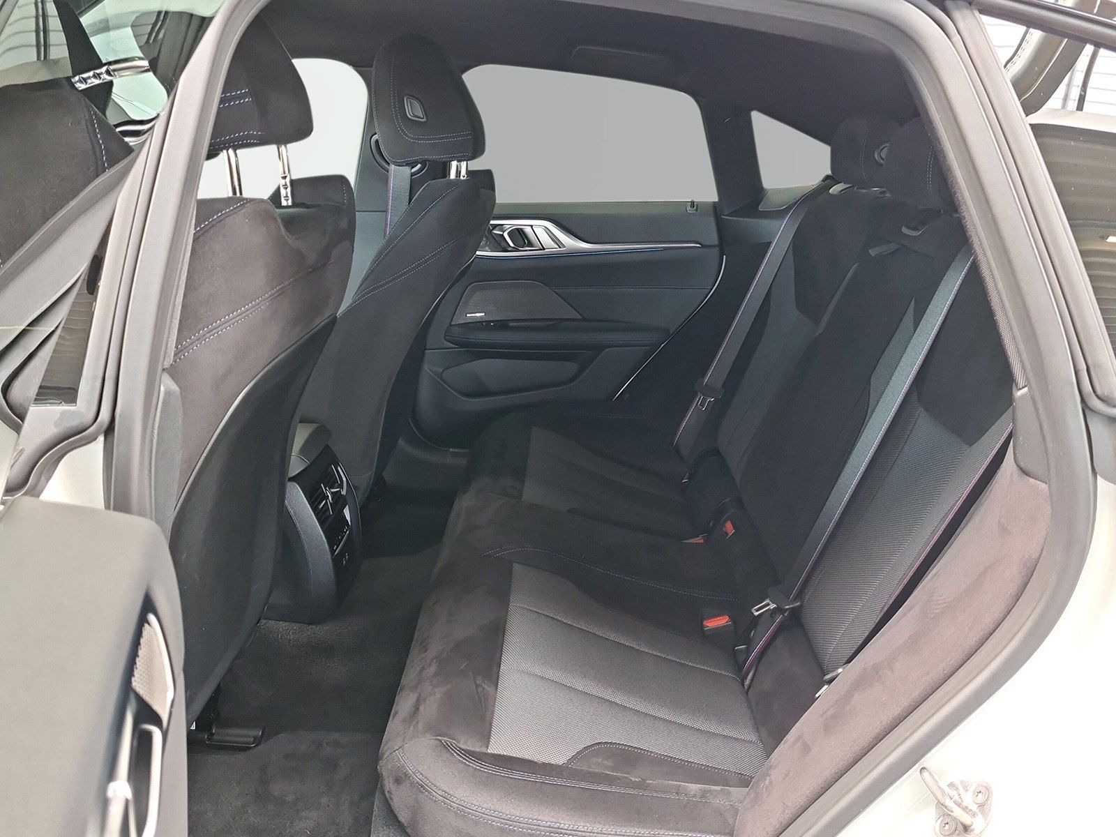 BMW i4 - Bild 12