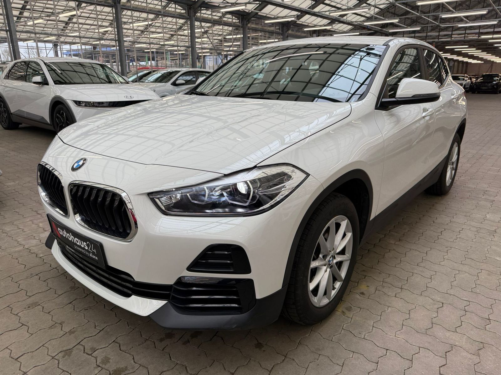 BMW X2 sDrive 20i LED|ParkPilot|Bluetooth|DAB foto 3