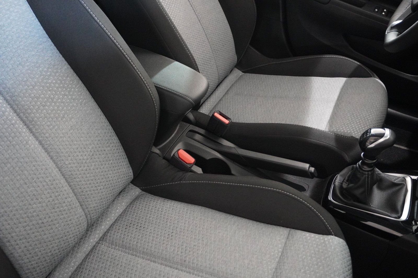 Fahrzeugabbildung Opel Corsa F 1.2 FACELIFT NAVI/LED/KAMERA/VIRTU./DAB+