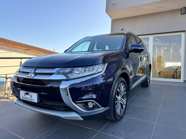 Mitsubishi Outlander 2.2 DI-D 4WD Instyle Plus S