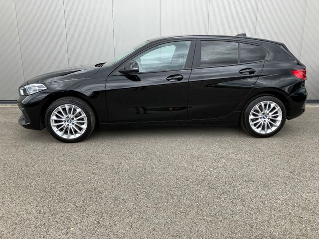 BMW 118d*CARPLAY*17"LM*LED*NAVI*WLAN*PDC*