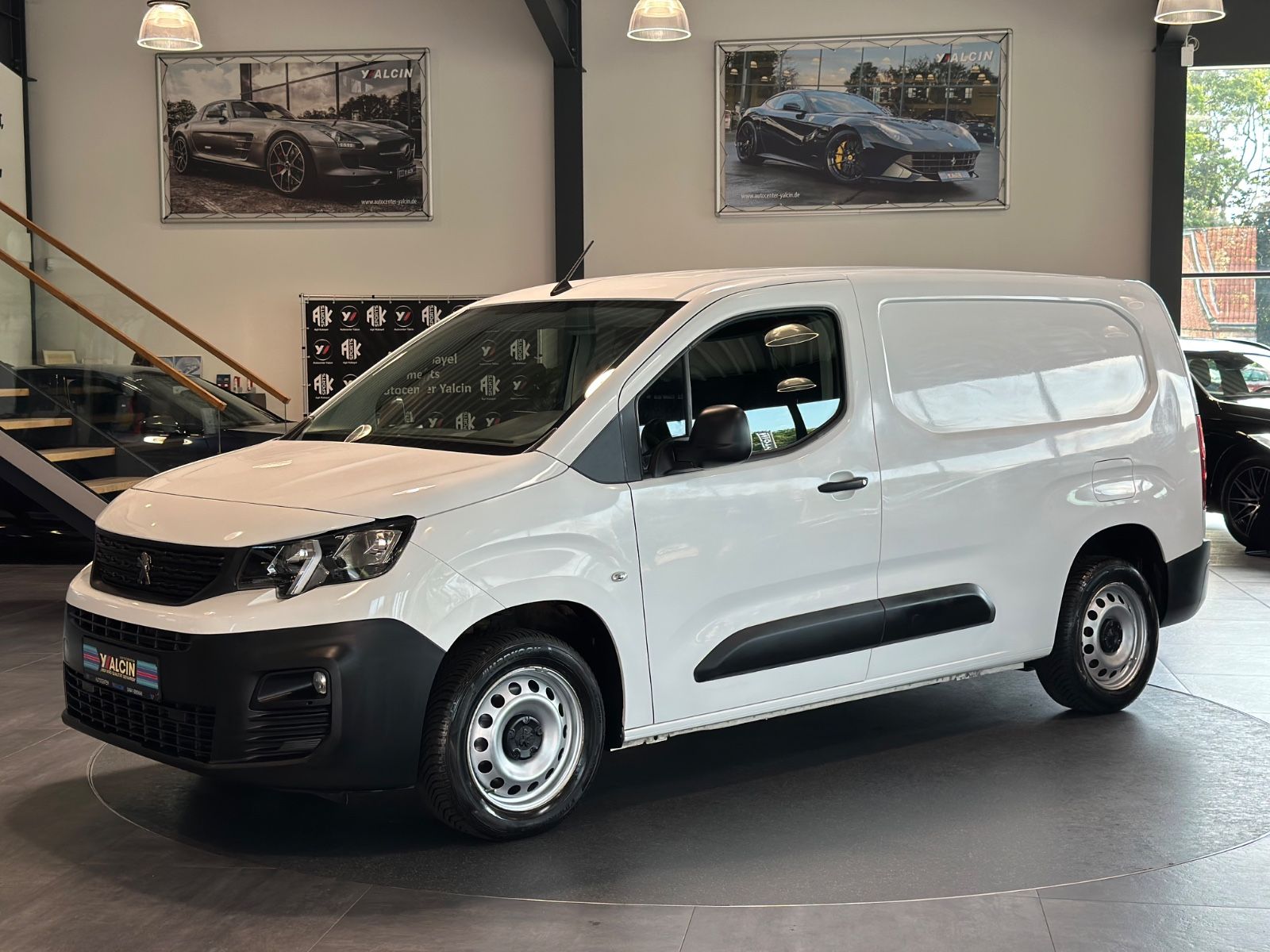 PEUGEOT Partner - Gebrauchtwagen in Aurich