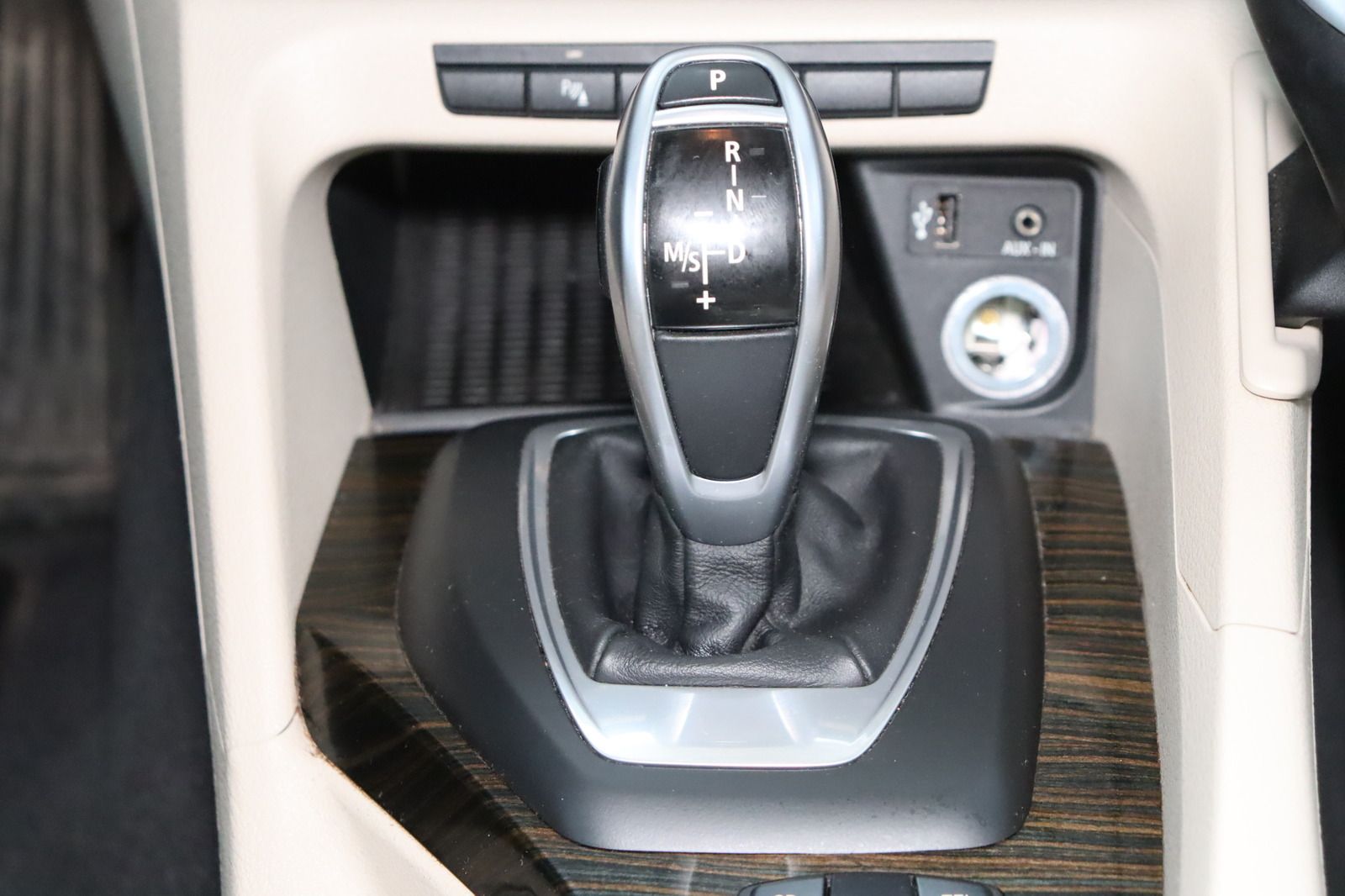 Fahrzeugabbildung BMW X1 xDrive28i * Pano * Leder * Xenon