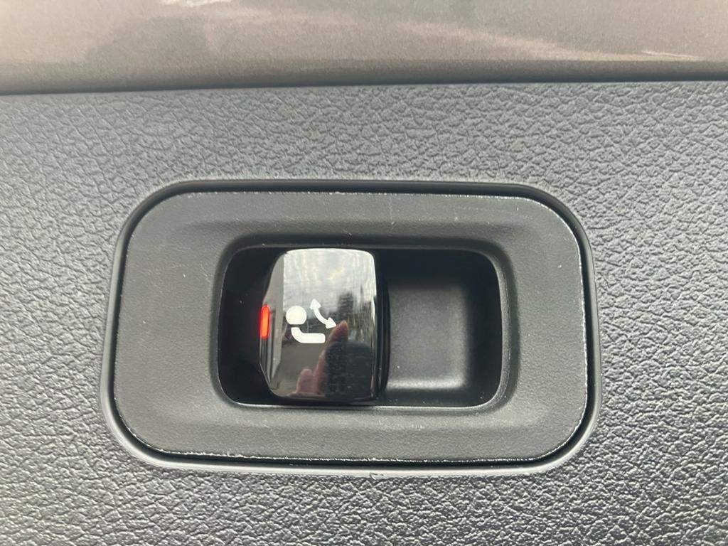 Fahrzeugabbildung Mercedes-Benz E 220 d T AMG*NIGHT*MEMO*KEYL*BURM*DIGITAL-LIGHT