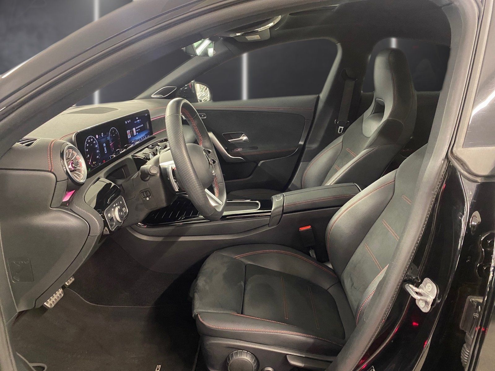 Fahrzeugabbildung Mercedes-Benz CLA 200 d AMG*Pano*Burmester*19"*Night*Totwink*