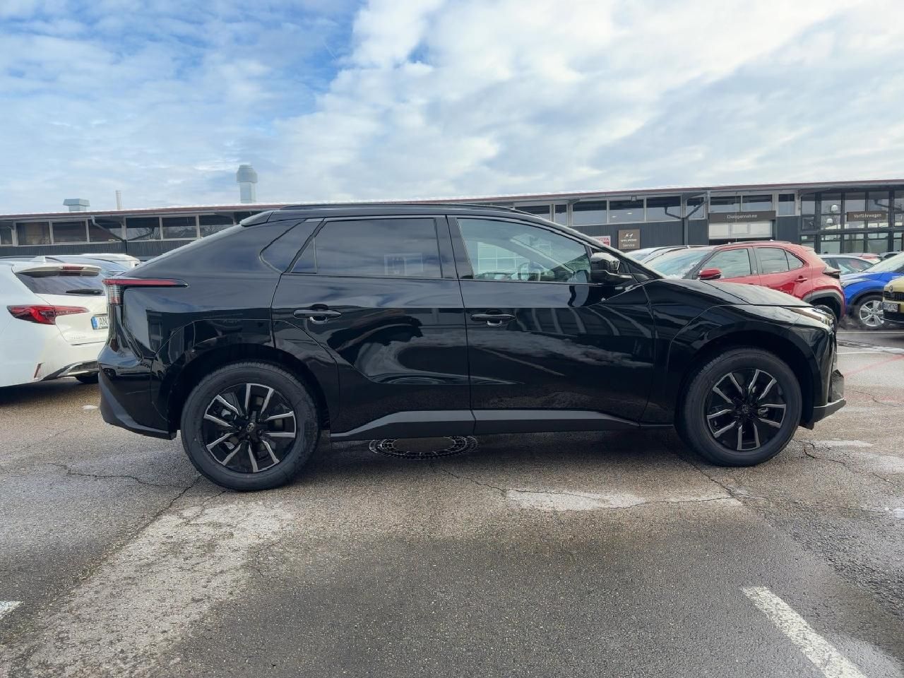 Fahrzeugabbildung Toyota bZ4X FWD Teamplayer PDC+ACC+SHZ+LED+NAVI