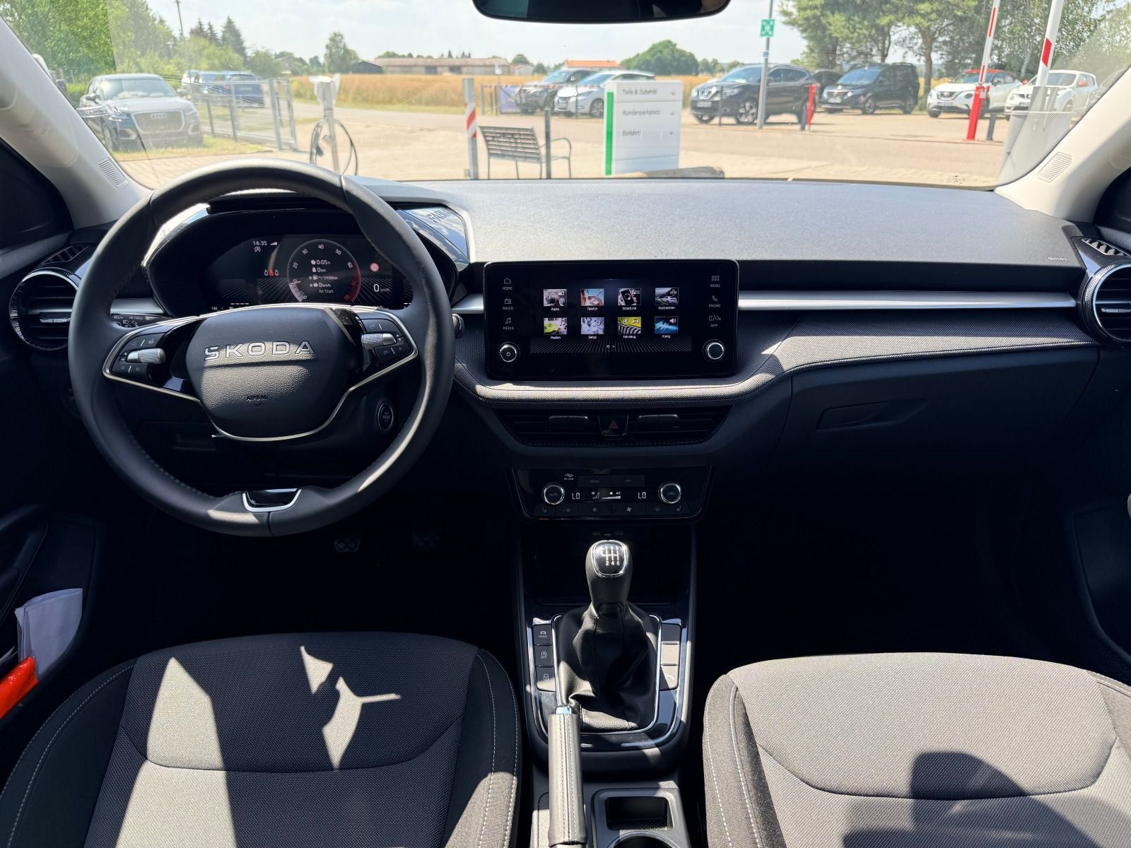 Fahrzeugabbildung SKODA Fabia Tour 115PS 6-Gang*RFK*SmartLink*Allwetter