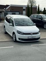 Volkswagen Touran Cup 7 Sitzer mit Garantie - Volkswagen Touran CUP mit Benzin-Antrieb