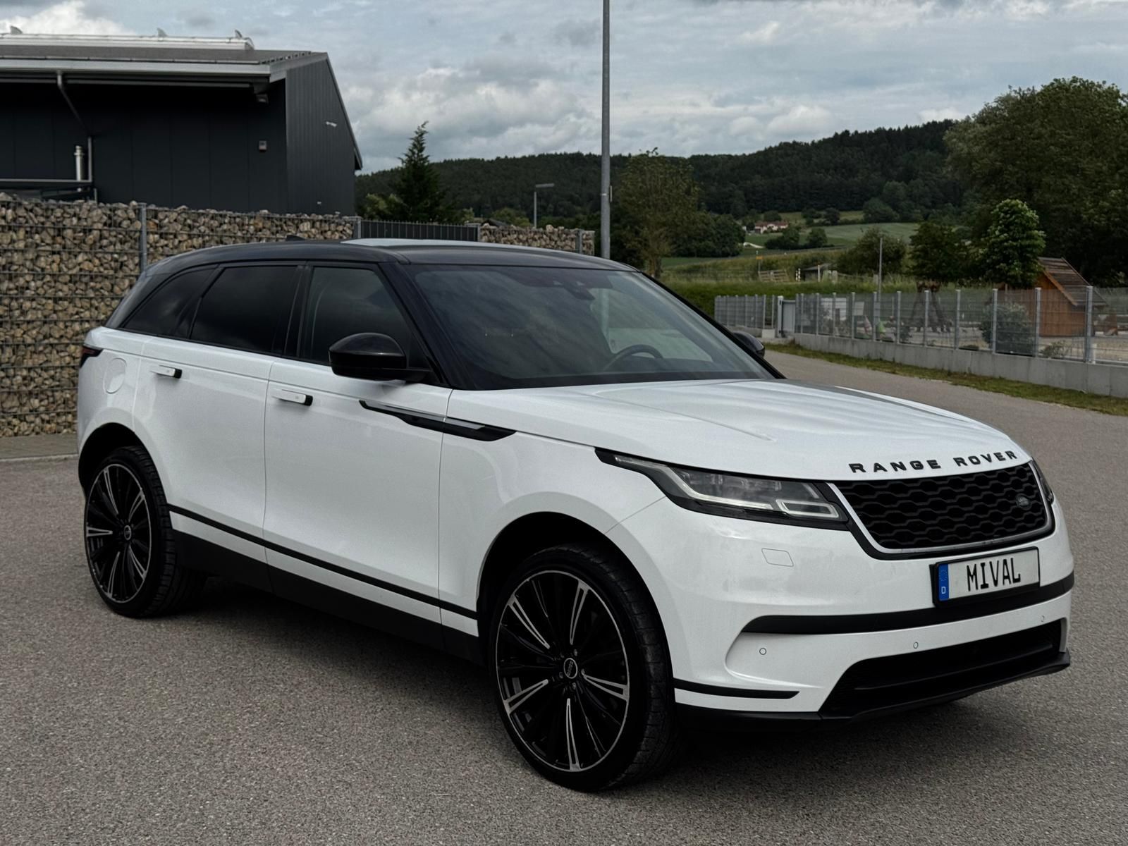 LAND ROVER Range Rover Velar