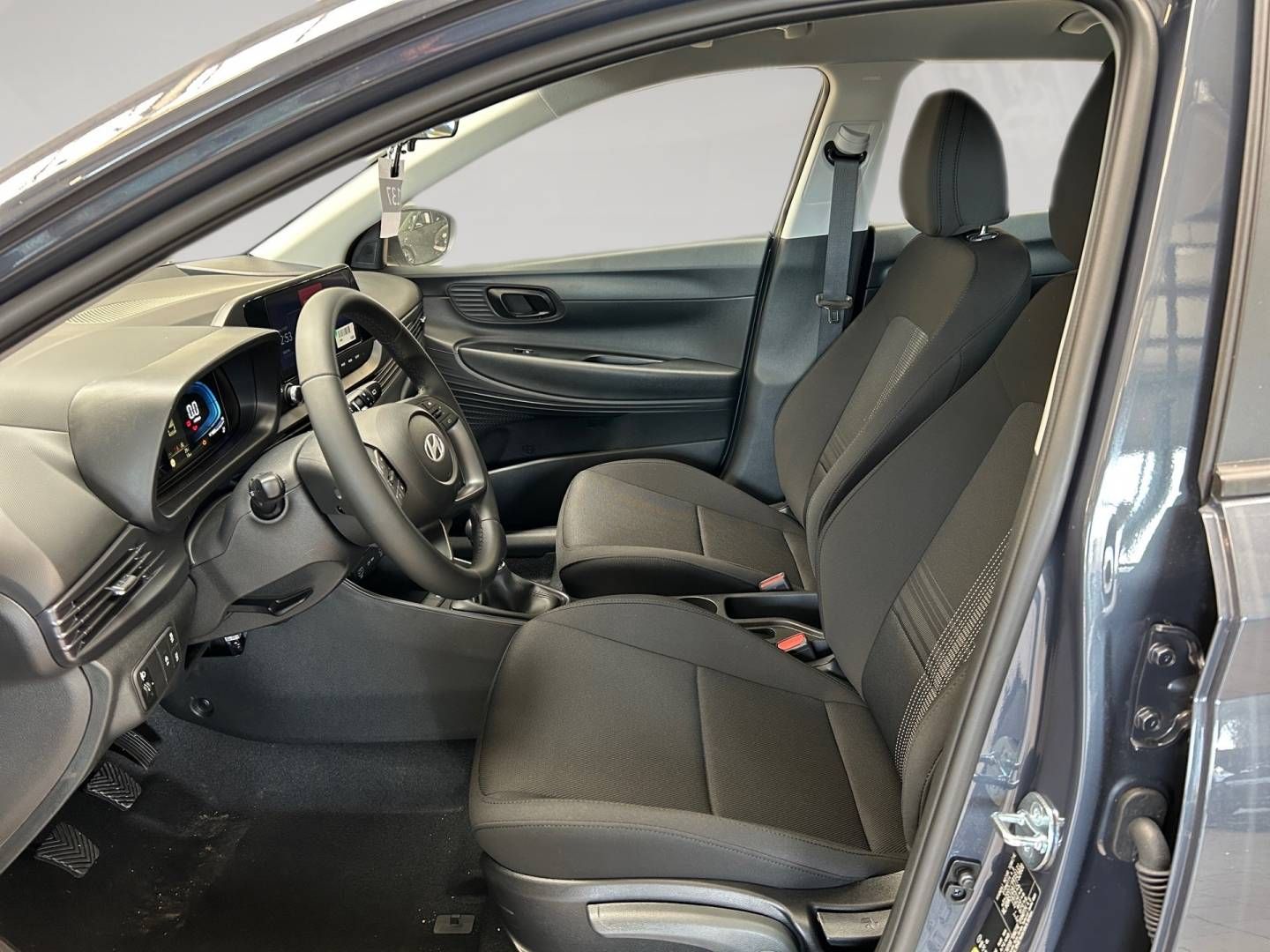 Fahrzeugabbildung Hyundai i20 FACELIFT | 1.0 T-GDI (90 PS)| 6-MT 2WD Selec