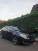 Toyota Avensis 2.2 D  Automatik guten Zust... - Toyota Avensis in Oberhausen