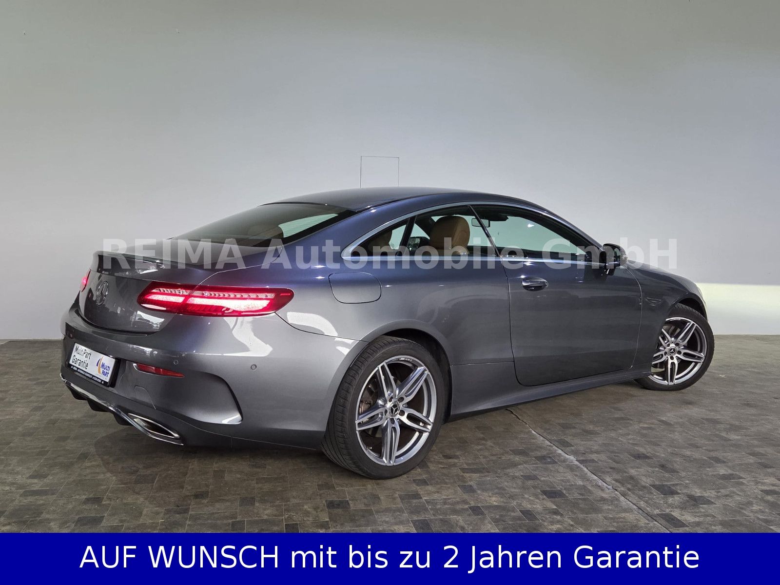 Fahrzeugabbildung Mercedes-Benz E 200 E Coupe AMG, LED, Leder, Assistentspaket
