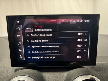 Audi Q2 35 TFSI S line Panodach Kamera elek. Heckkl.