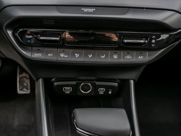 Hyundai Bayon 1.0 Trend 2WD Kamera Navi Sitzhzg. LED