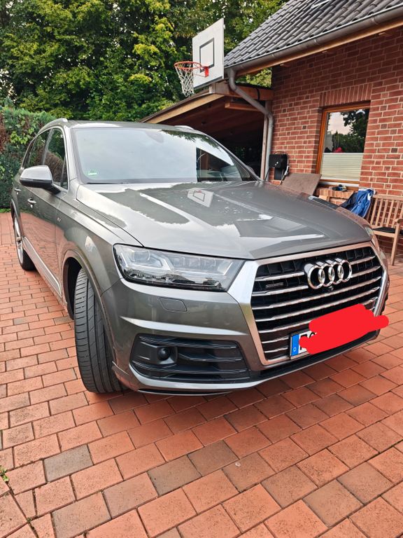 Image of Audi Q7
