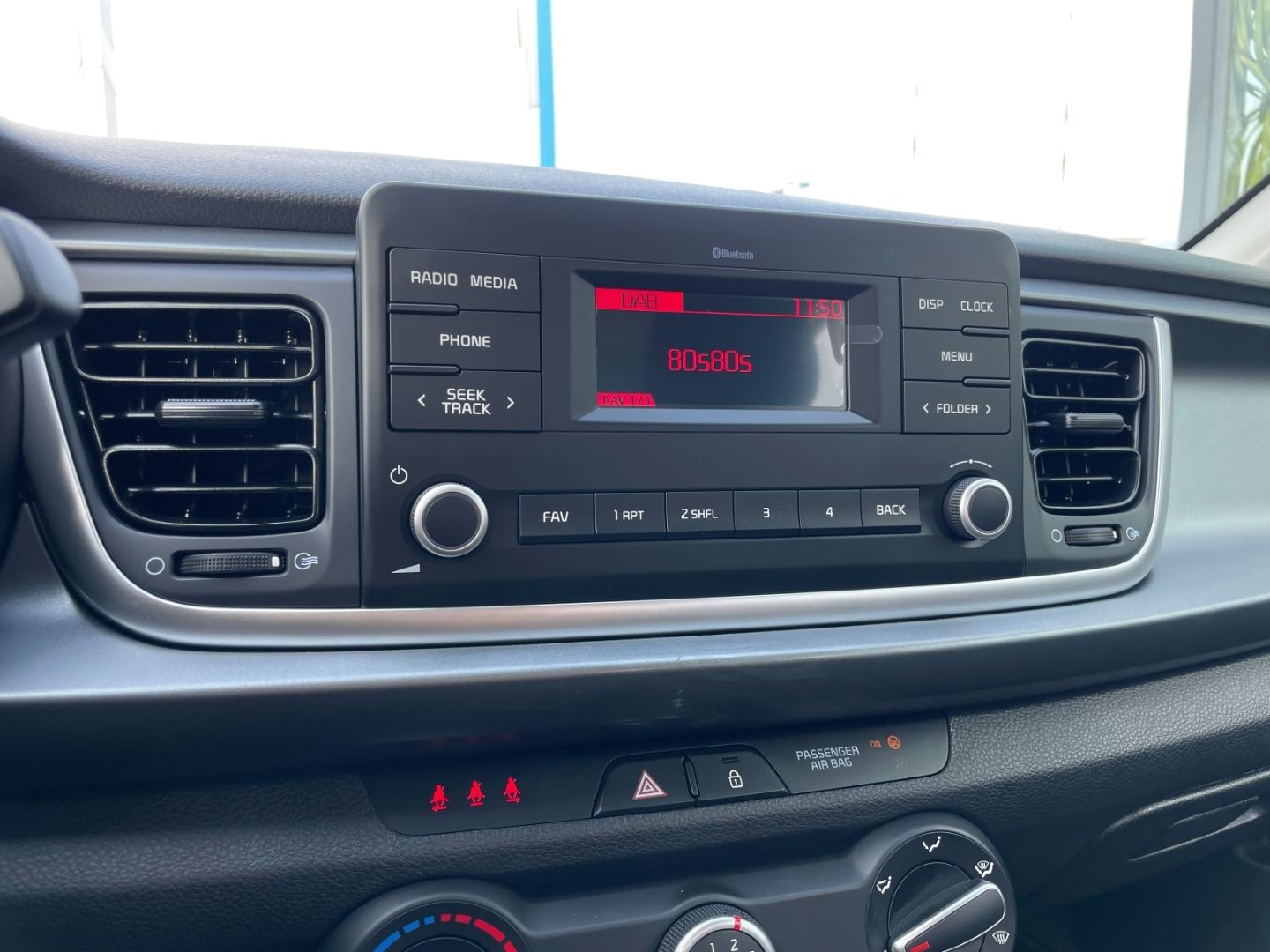 Fahrzeugabbildung Kia Rio Edition 7 DAB Klima PDC hi Bluetooth