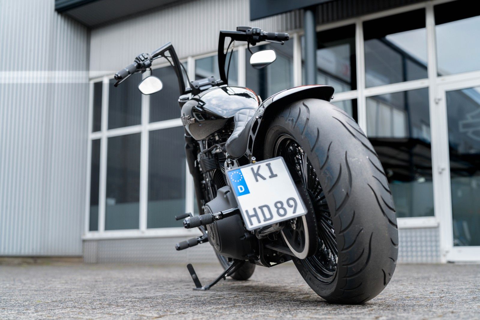Fahrzeugabbildung Harley-Davidson FXBB STREET BOB SOFTAIL - MCJ - BIG SPOKE -
