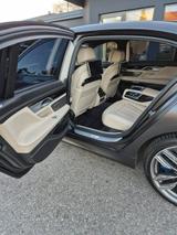 BMW M760 L i xDrive/Matt/TV/Head up/Merino Feinnarbe - BMW M760 Gebrauchtwagen