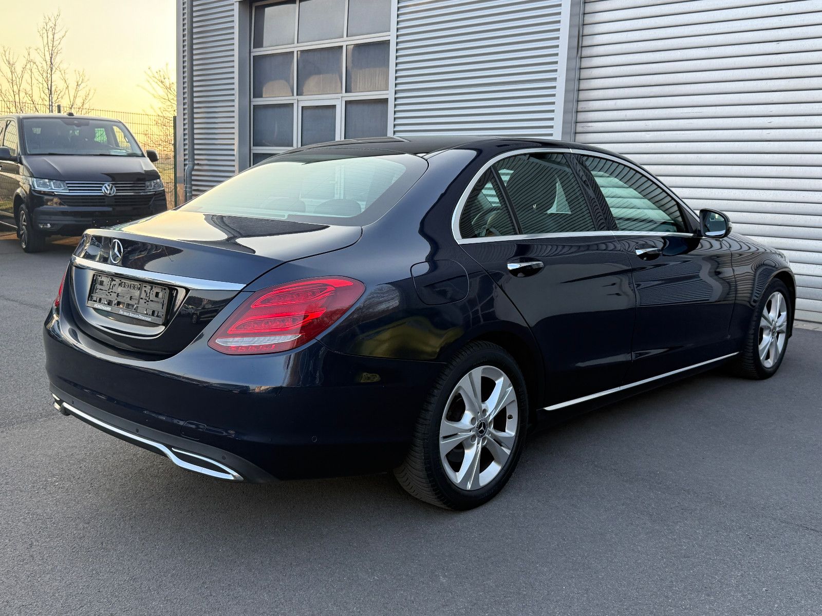 Fahrzeugabbildung Mercedes-Benz C 200 d Limo 9G-Tronic Avg GRA Pano 360°Kamera