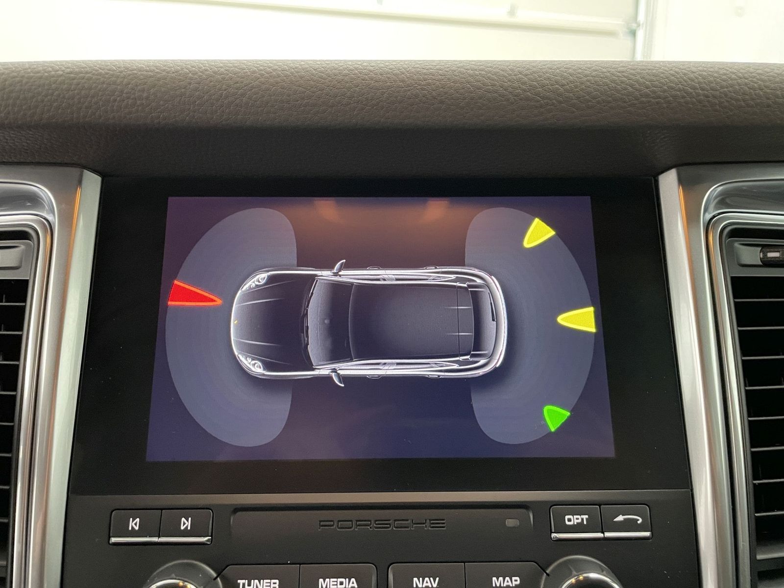 Porsche Macan PDK DAB LED AHK el. Sitze Klima PDC foto 18