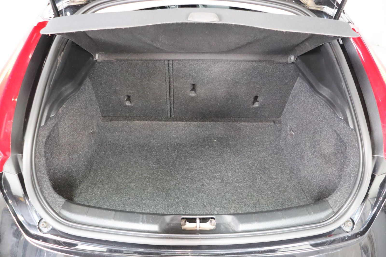 Fahrzeugabbildung Volvo V40 Cross Country * LED * Navi * RFK