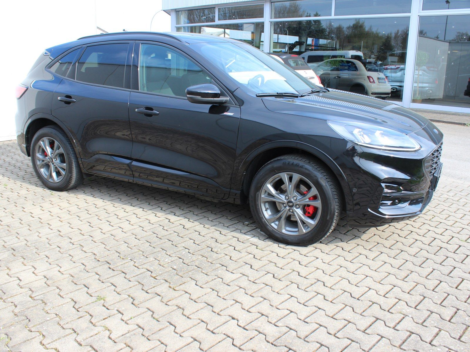 Fahrzeugabbildung Ford Kuga Plug-In Hybrid ST-Line X 2,5 Duratec