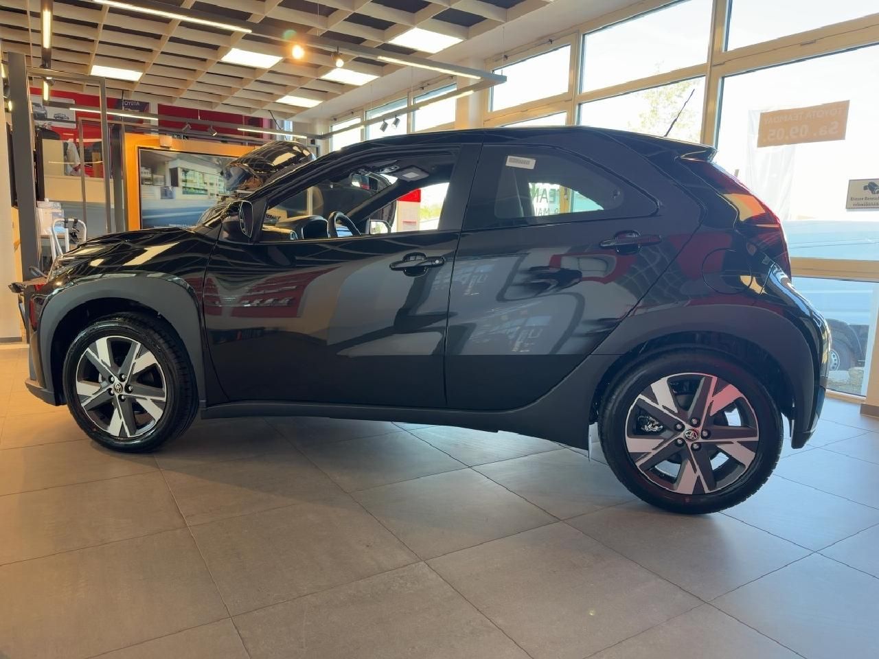 Fahrzeugabbildung Toyota Aygo X Hybrid Active *RFK+SHZ+1,99% bis 30.6*