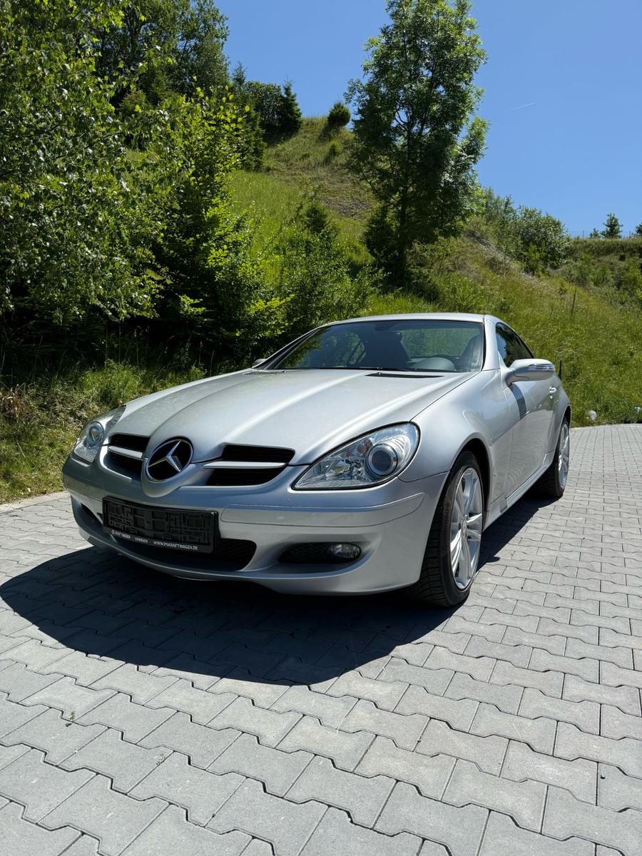 Mercedes-Benz SLK 200 -