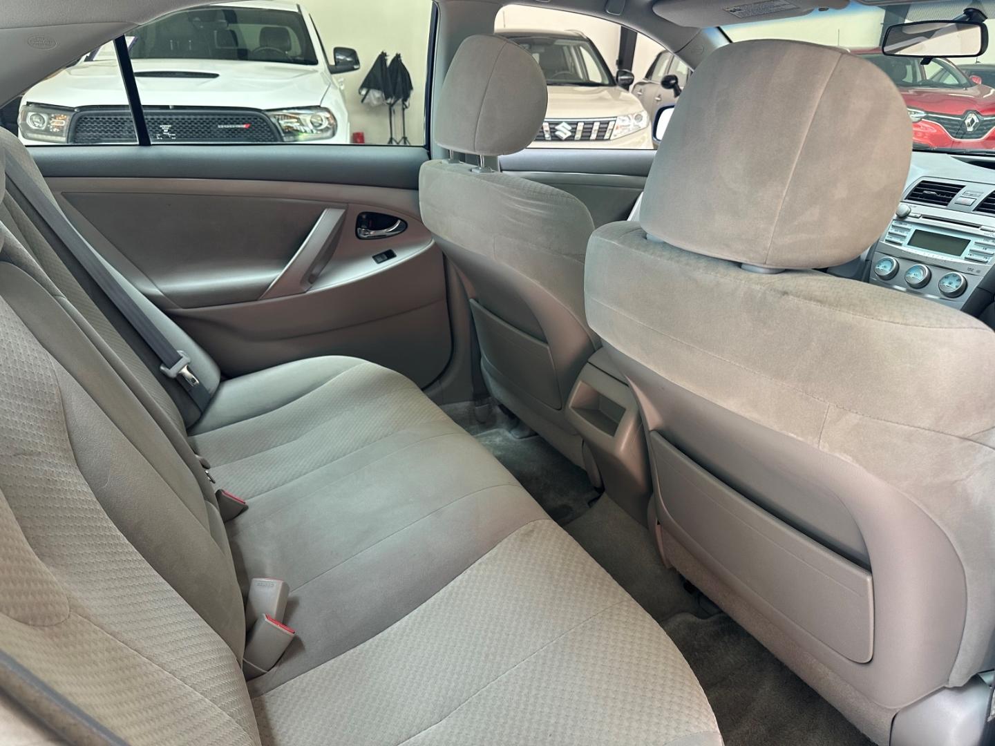 Toyota Camry 2.4 Automatik Scheckheft Klima Garantie TÜ