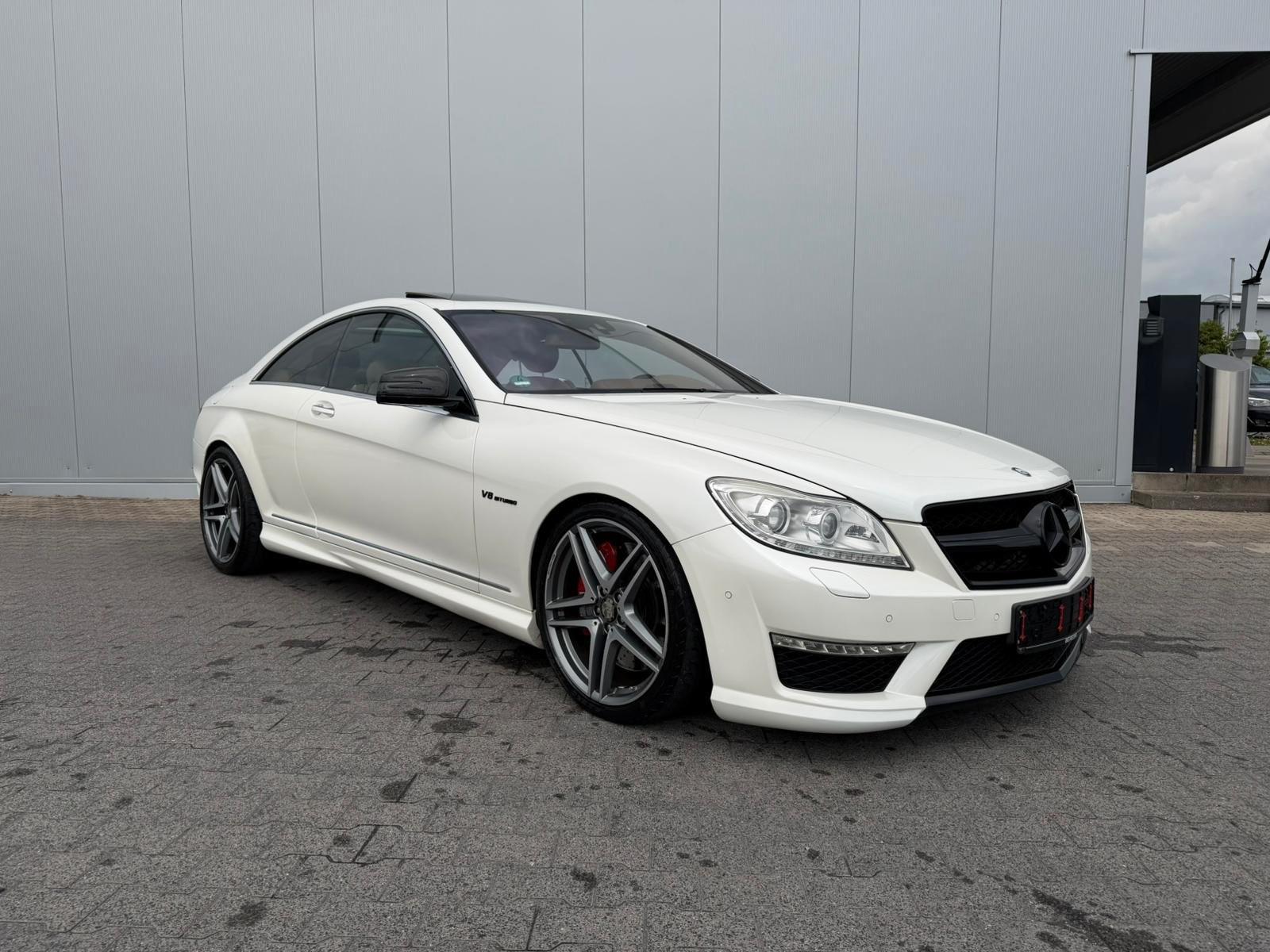 Mercedes-Benz CL 63 AMG Coupe *Performance Package* 571 PS