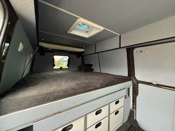 Volkswagen T6 California - 10
