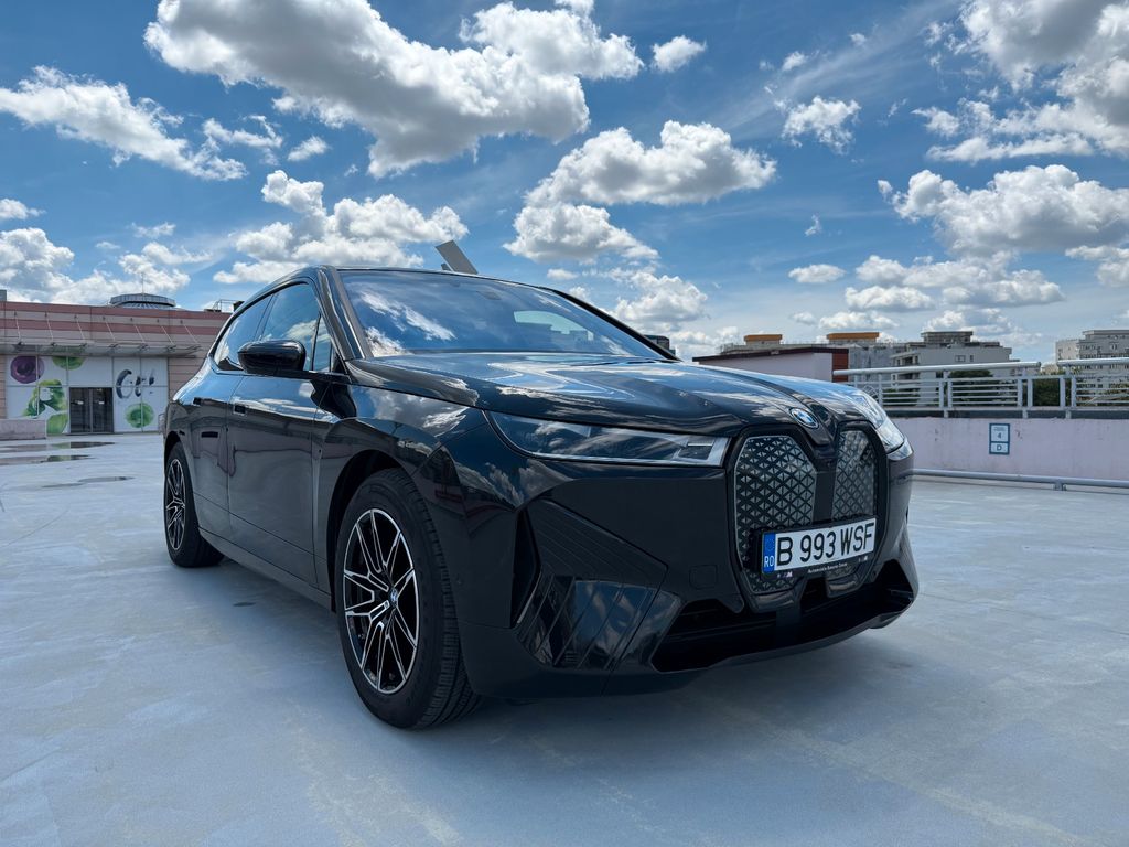 Image of BMW iX