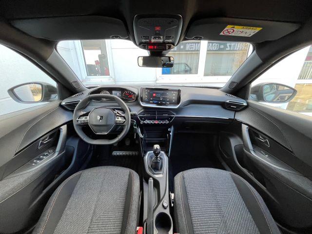 Peugeot 2008 Benzin 100 Style (U)