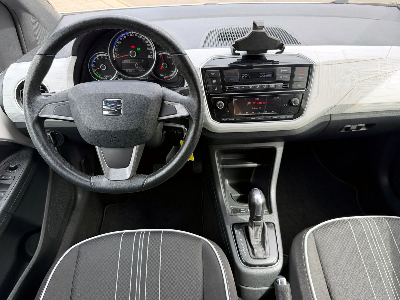 Fahrzeugabbildung SEAT Mii Electric Plus PDC KLIMATRONIC SHZ CCS BT