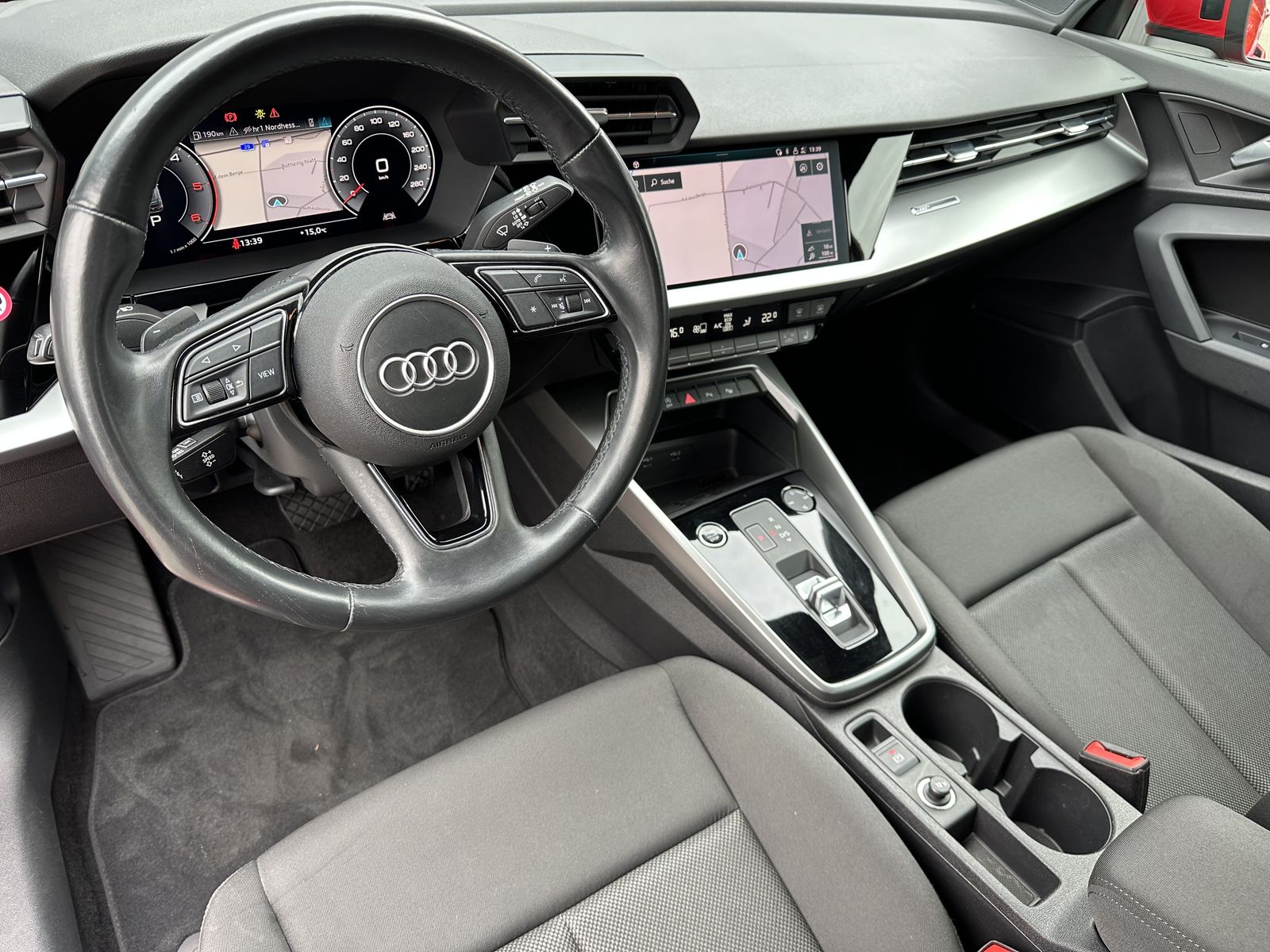 Fahrzeugabbildung Audi A3 SpB 35 TDI advanced NAV+LED+PARKLENKASSISTENT