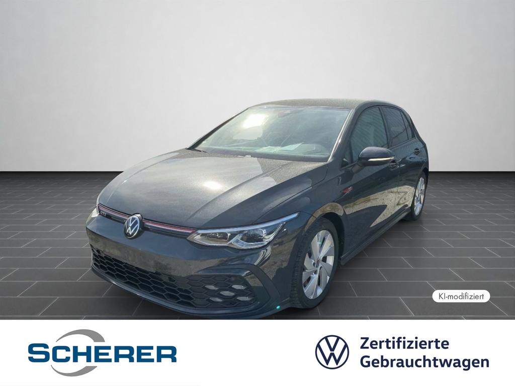 Volkswagen Golf GTI 20 TSI  19 in Schwarz  Ambientebele 2022