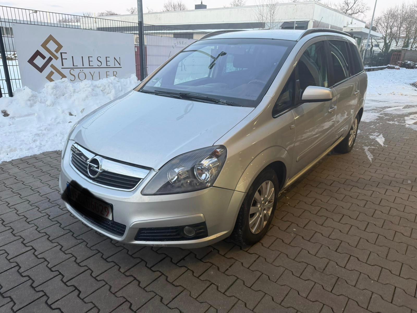 Opel Zafira 1.8 Edition