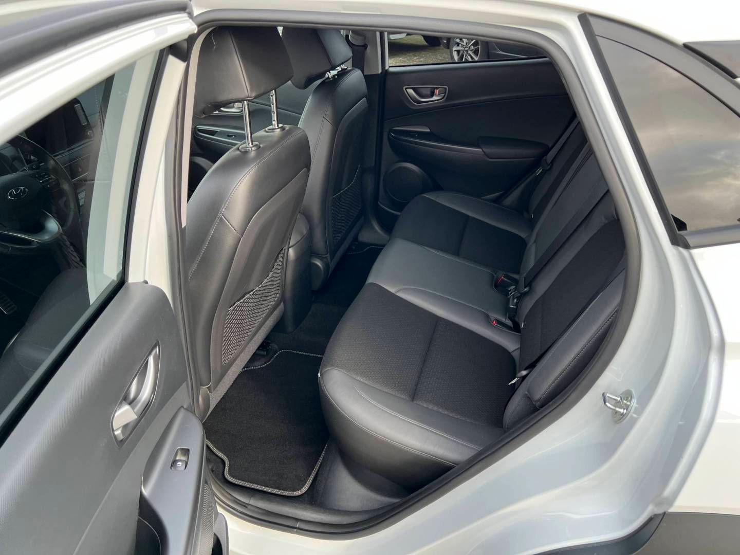 Fahrzeugabbildung Hyundai Kona (OS)(2017->) DE - SUV5