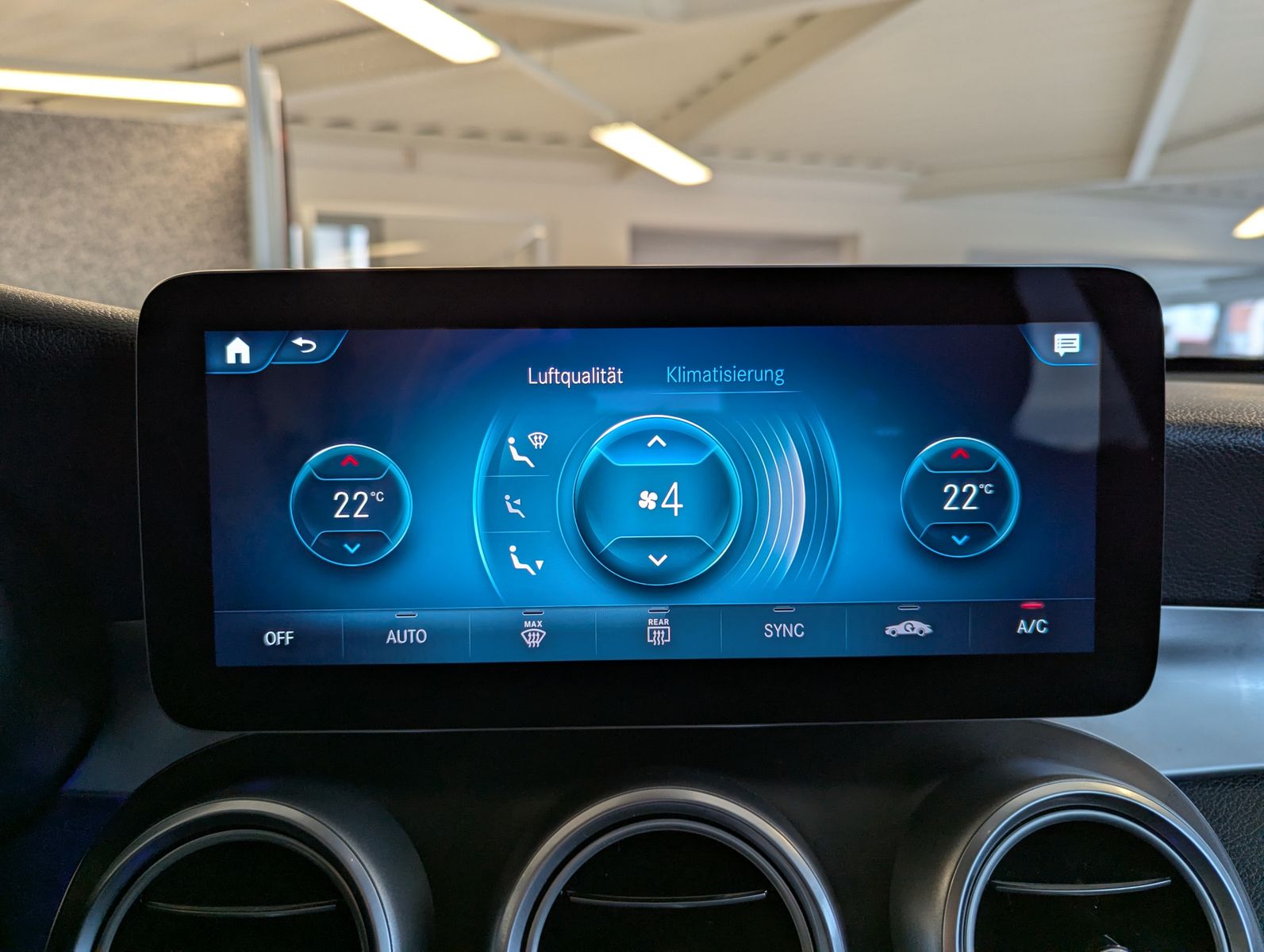 MERCEDES-BENZ GLC 200 4M Business MBUX LED High Temp. AHK 19" - Image 28